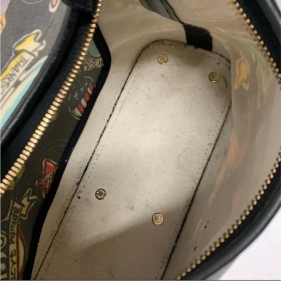 Dooney & Bourke Macy’s Day Parade Limited Edition shoulder bag - Picture 11 of 13